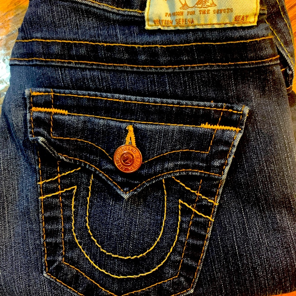 True Religion | Serena dark wash Skinny Jeans Size 28